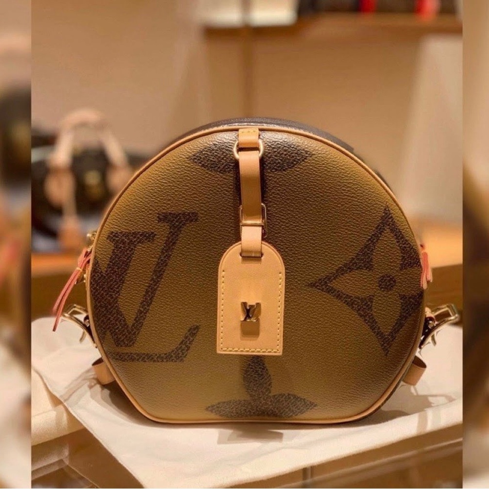 💟 Limited Edition Louis Vuitton Giant Reverse Boite Chapeau Souple